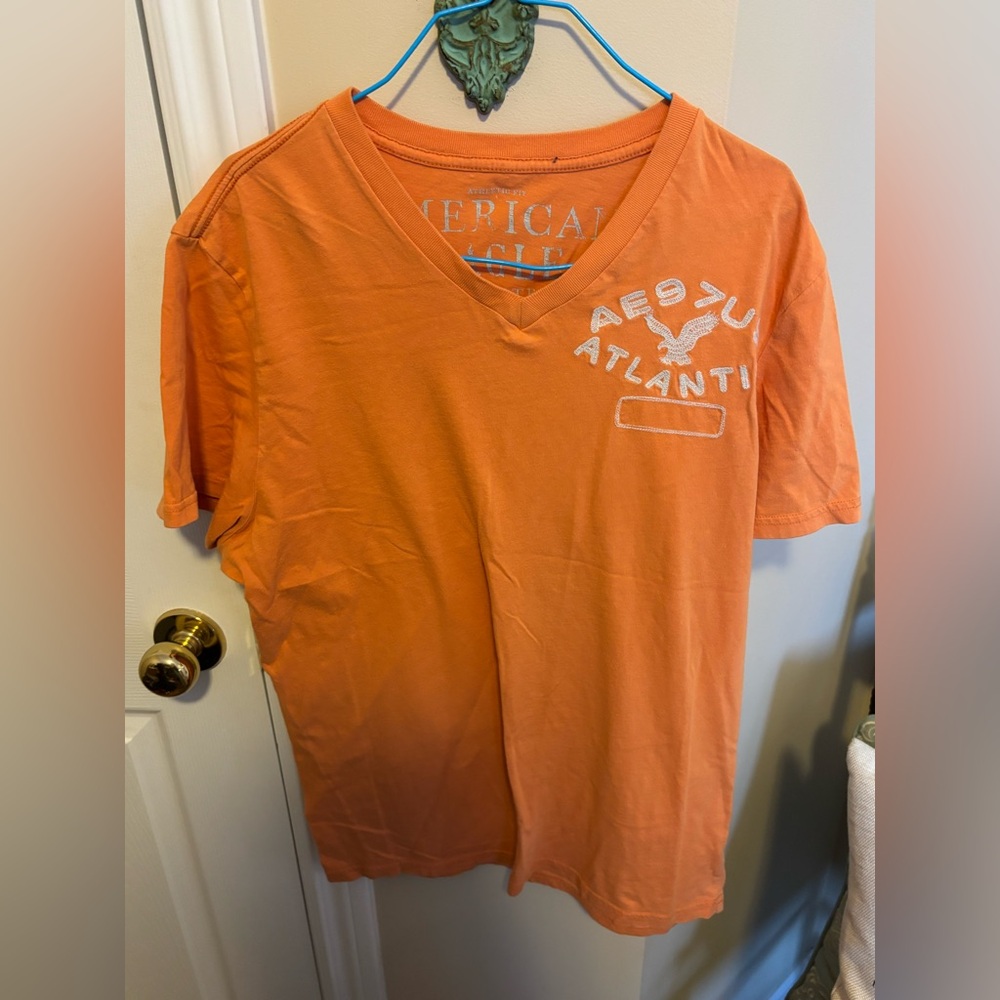 American Eagle Outfitters Men’s Orange V-Neck Logo Tee